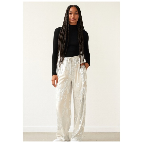 ZARA White Silver Metallic Wide Leg Sequin Pants XS NWT - Picture 2 of 12